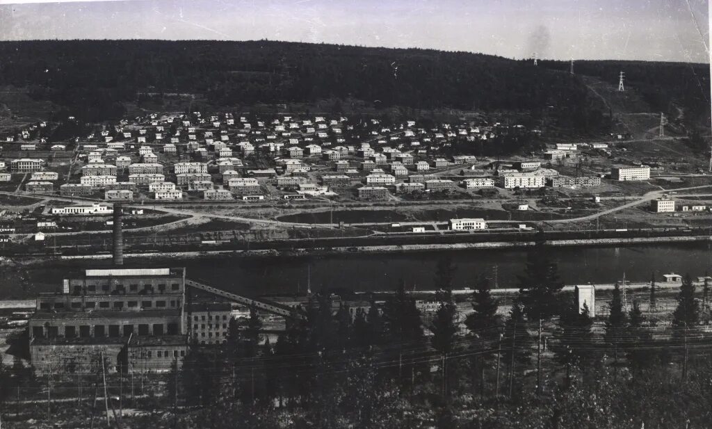 работу город железногорск илимский. железногорск-илимский торговый центр железногорск илимский. железногорск илимский 6 квартал. железногорск-илимский центр города. работу город железногорск илимский.