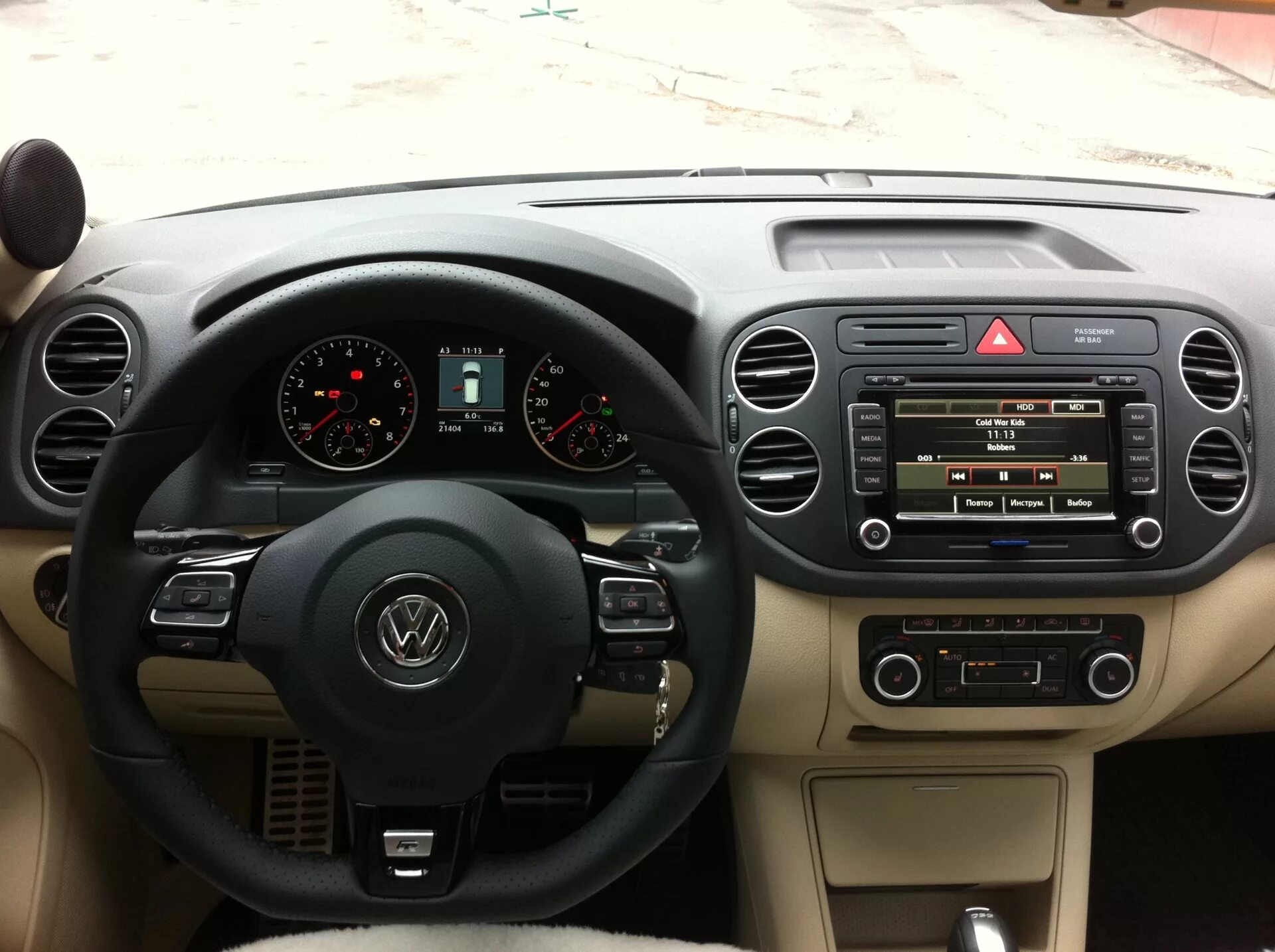 VW Tiguan 2010 торпеда. Панель Фольксваген Тигуан 2012. Тигуан 1 панель. Панель Фольксваген гольф плюс.