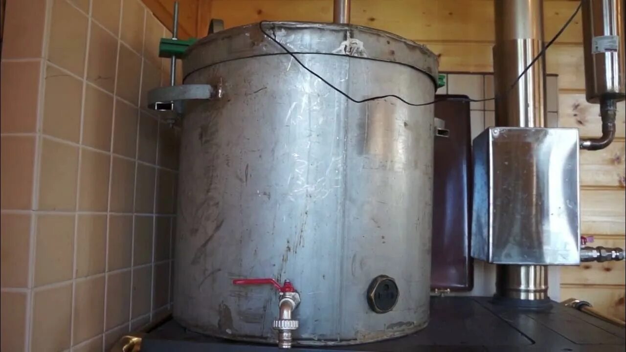 Пвк 250л. Перегонный куб 200 литров. Пвк 100 литров distillex. Самогонный 100 литров. Пвк 100 литров.