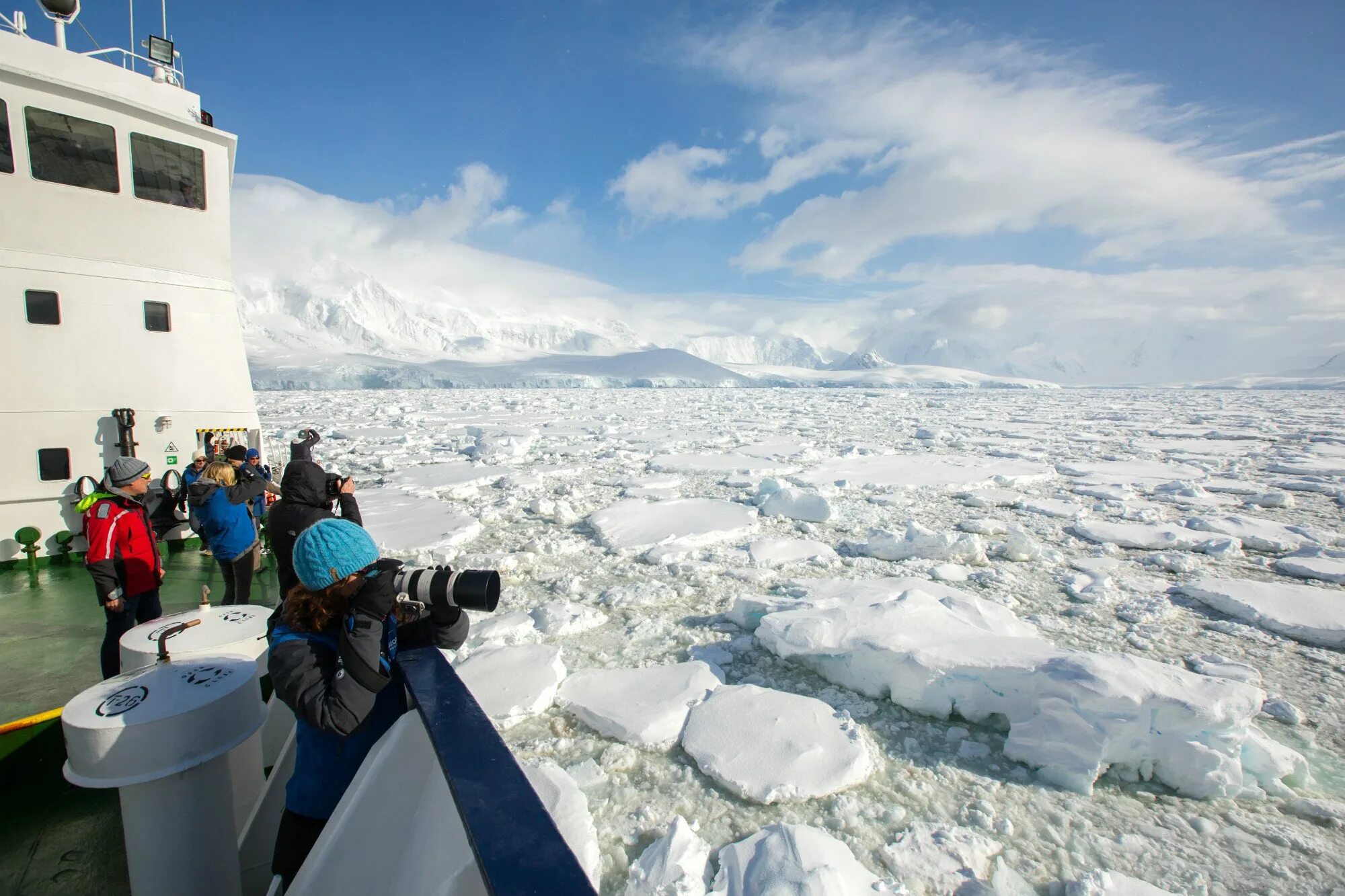 Гора Шопифай в Антарктике. Aurora Expeditions. Антарктида туризм.