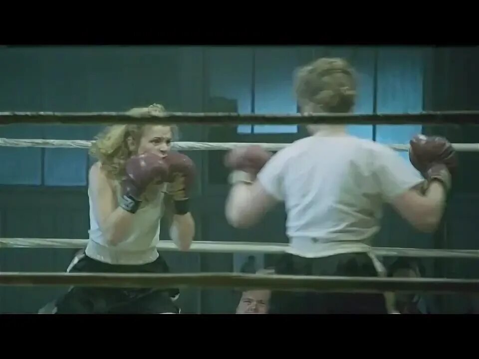 Линден эшби молодой. Фильм поразительно. Девушки и бомбы сериал. Сериал с актёром линден эшби. Facing the tree.