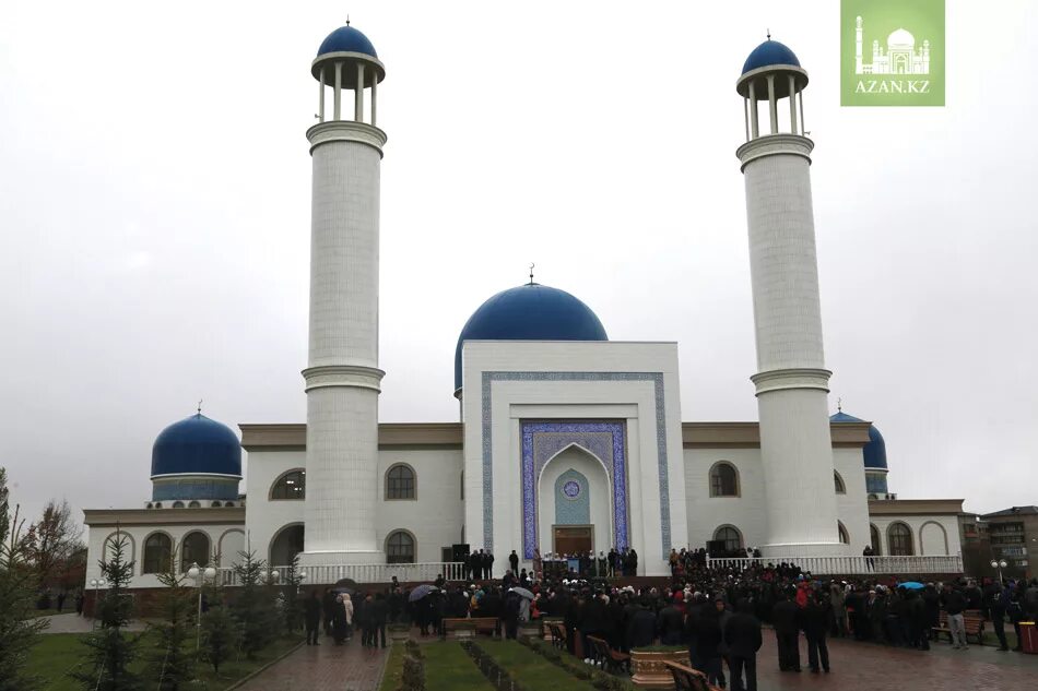 Центр тараза. Центральная мечеть Тараза. Мечеть Тарази Хибатулла. Мечеть Наметбая. Мечеть Иман Нуры Нефтекамск.