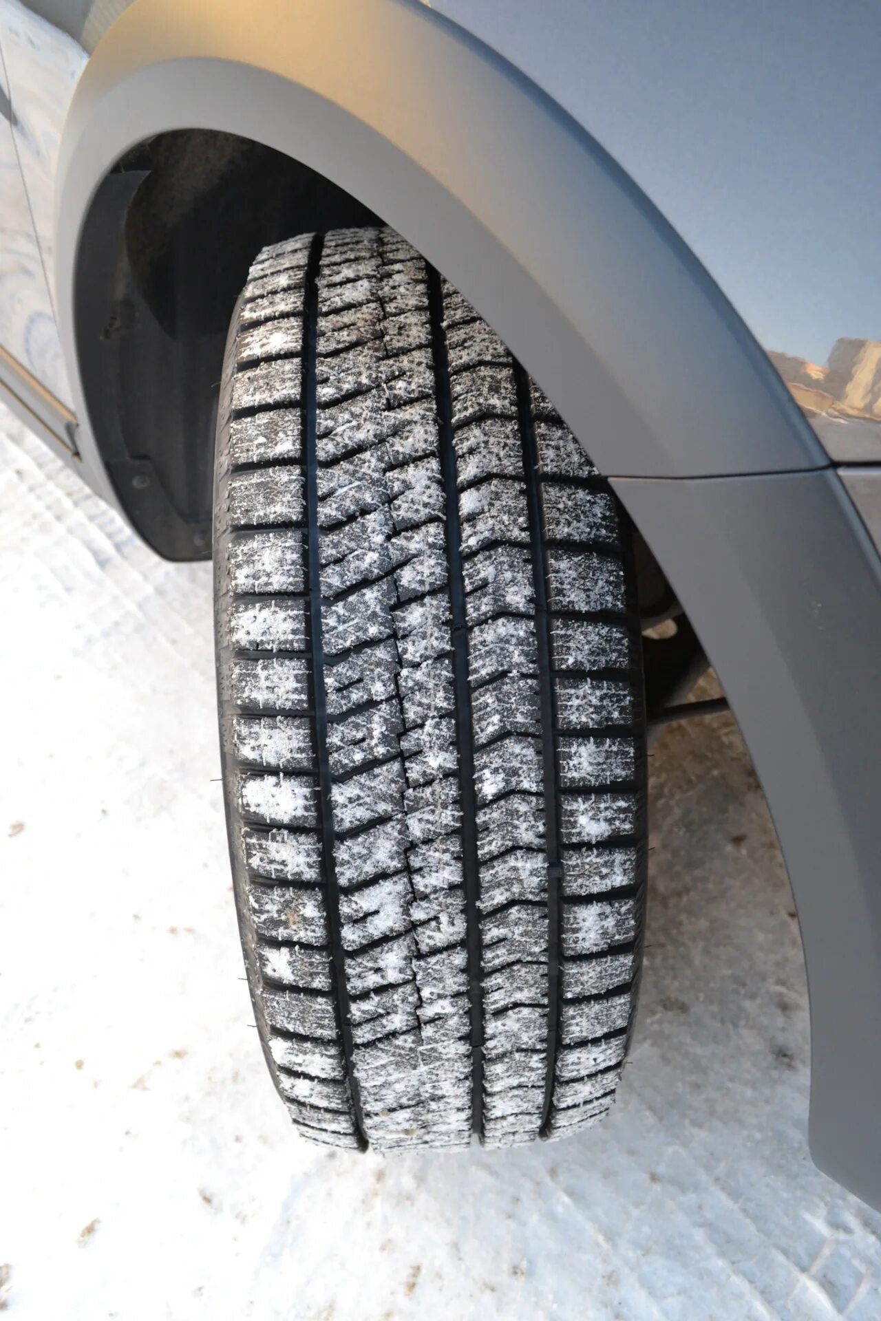 Близак айс. Bridgestone Blizzak Ice. Бриджстоун близак айс. Фрикционные шины Бриджстоун. Бриджстоун фрикционные зима.