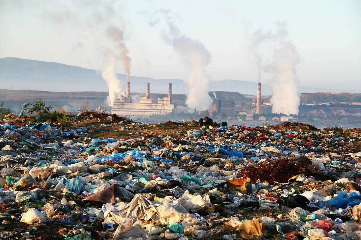 Вред окружающей среде а также. Плохая окружающая среда. Загрязнение окружающей среды. Загрязнение пластиком окружающей среды. Вред пластика для окружающей среды.