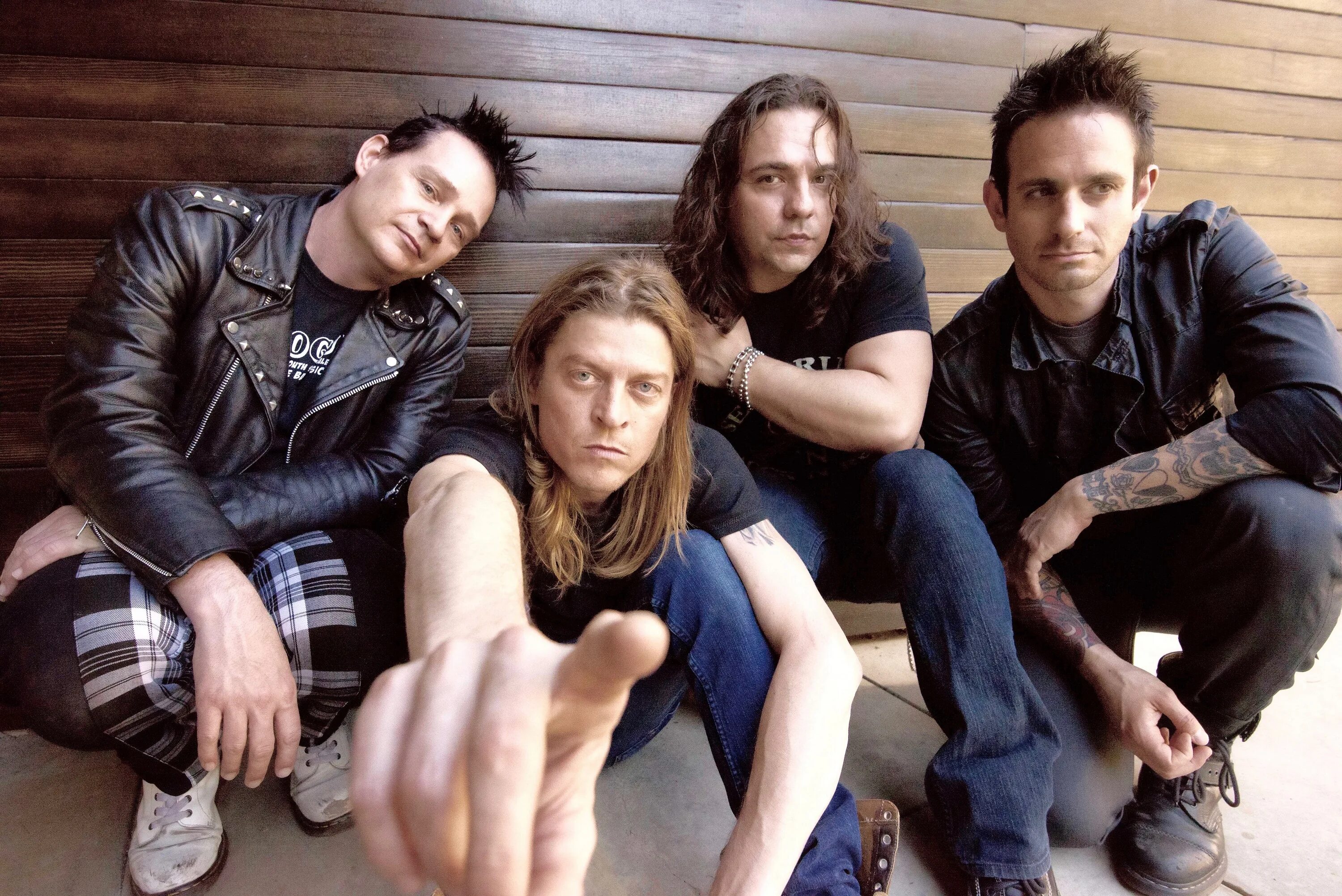 Группа Puddle of Mudd. Уэс Скантлин. Puddle of Mudd дискография. Фото Puddle of Mudd.