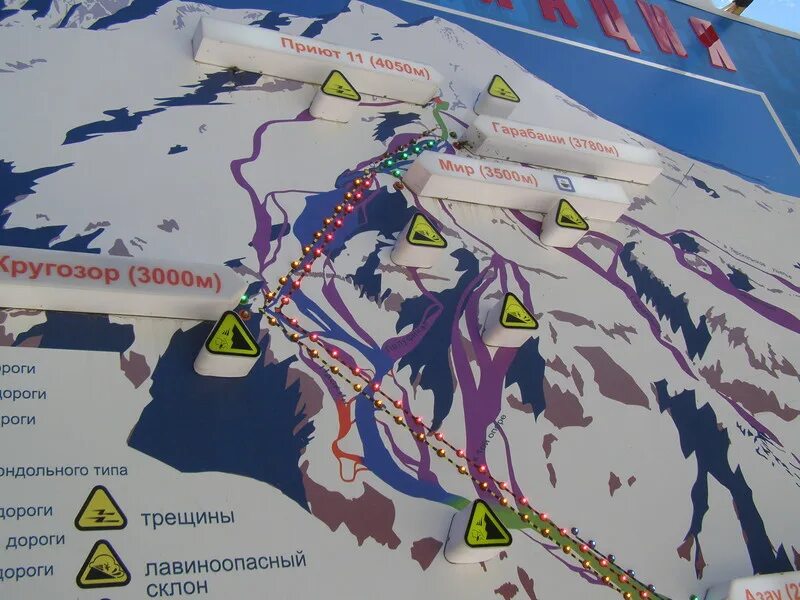 Азау трассы. Эльбрус Азау карта. Трассы Эльбруса Поляна Азау. Горнолыжный Поляна Азау схема трасс. Трассы Эльбруса схема.