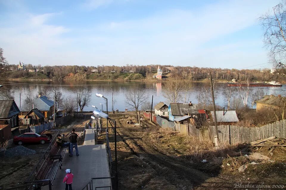 Климат тутаев. Погода в воскресенье в тюмени. Тутаев достопримечательности. Тутаев правый бере. Тутаев центр города.