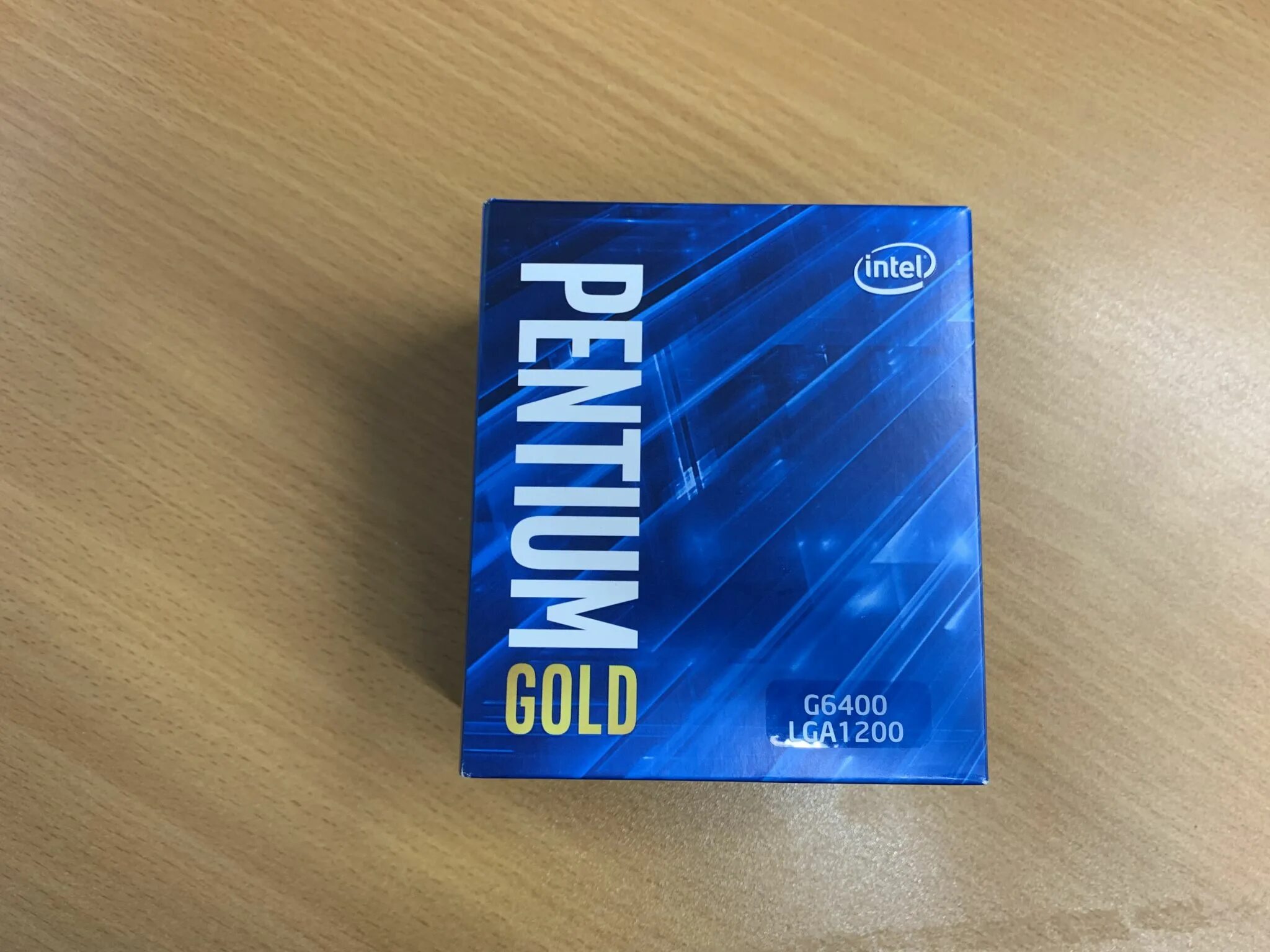 Pentium gold характеристики. Intel Pentium Gold g6400. Процессор Intel Pentium Gold g6400, OEM. Процессор Intel Pentium Gold g5500. Intel Pentium Gold lga1700.