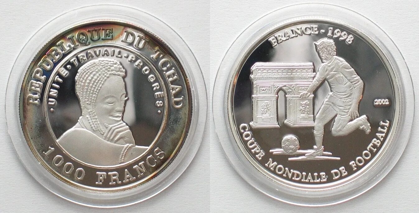 Монеты спорт. Япония 2002 набор монет футбол. Монета футбол Фиджи 2006. Chad монета.