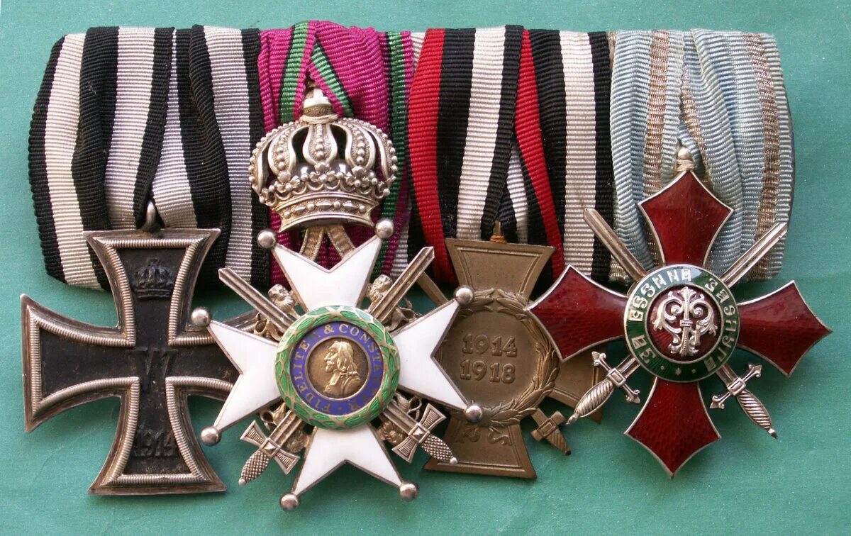 Ордена фашистской италии. Ордена германии второй мировой. Медали второй мировой войны. Награды второй. Награды 2 мировой войны ордена и медали ссср.