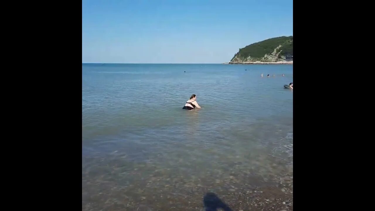 Новомихайловский ураган. Погода новомихайловский море температура. Новомихайловский. Пляж новомихайловский 2022. Новомихайловский пляж.