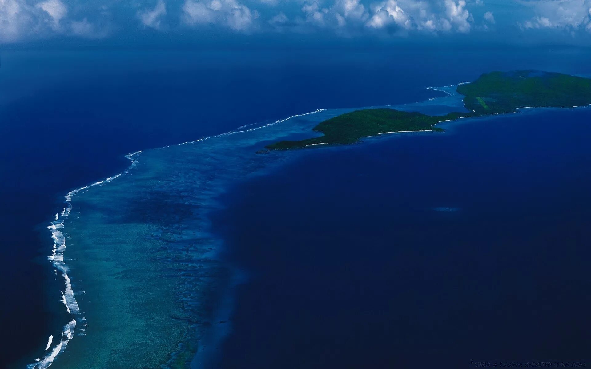 Летим над островами карибского моря. Карибский и Атлантический океан. Карибское море острова Карибского. Карибское море и тихий океан. Атлантический океан и Карибское Карибское море.