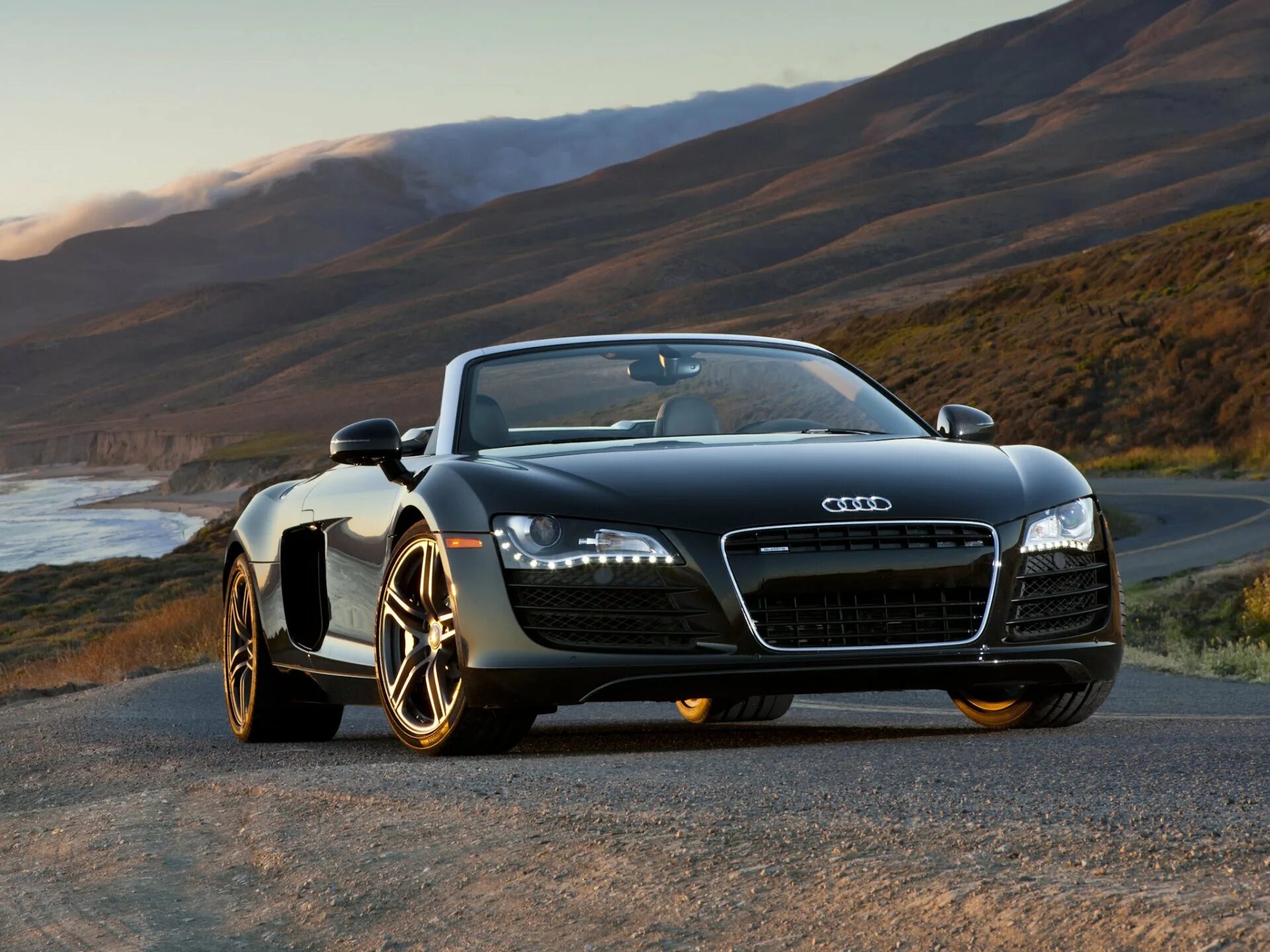 Автомобиль ауди. Audi r8 Spyder черная. Ауди р 8 2021 кабрио черная. Audi r3. Audi Wallpapers r8 Cabrio.