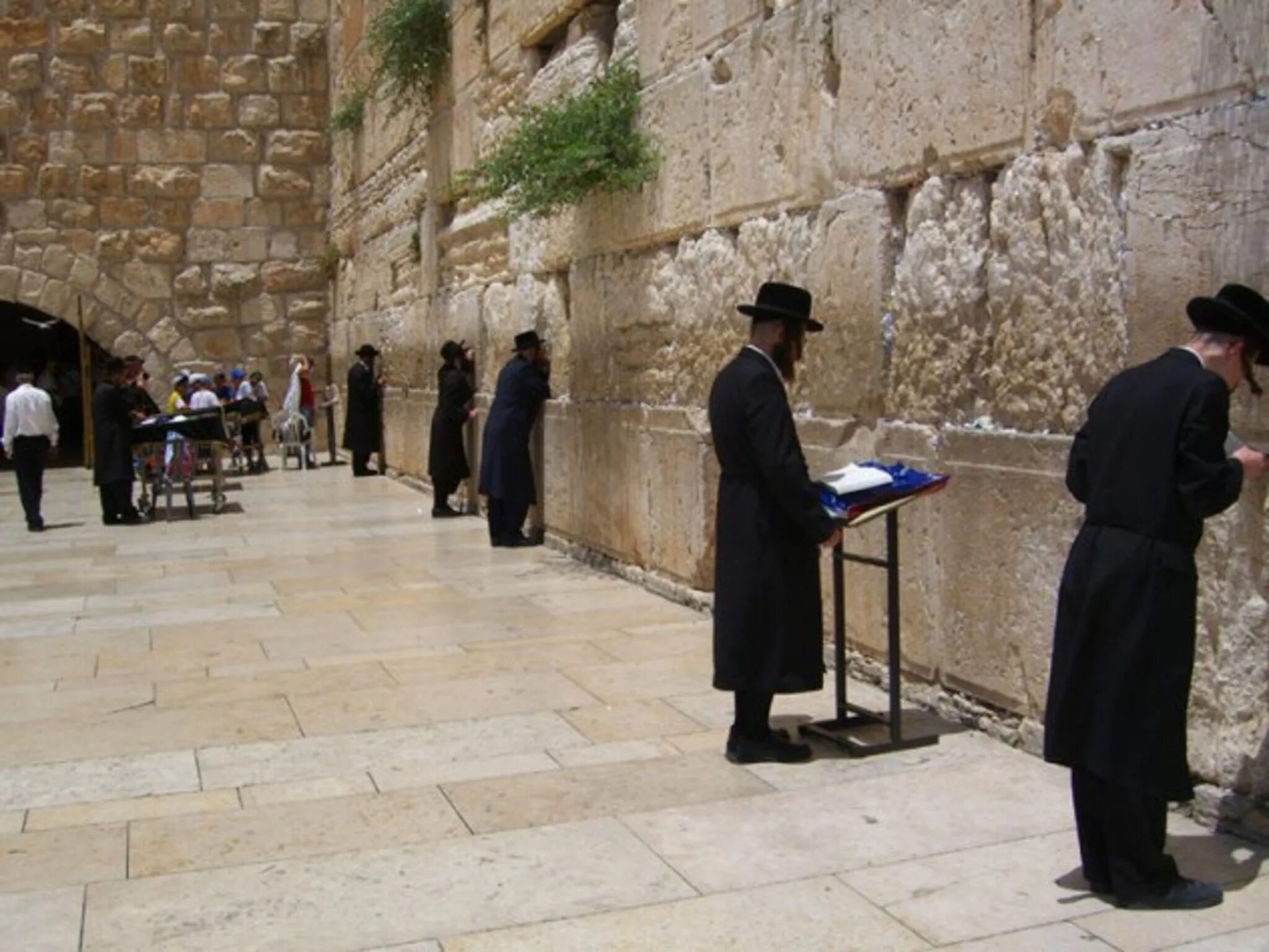 Стена плача Иерусалим иудаизм. Храм царя Соломона в Иерусалиме стена плача. Иудеи город