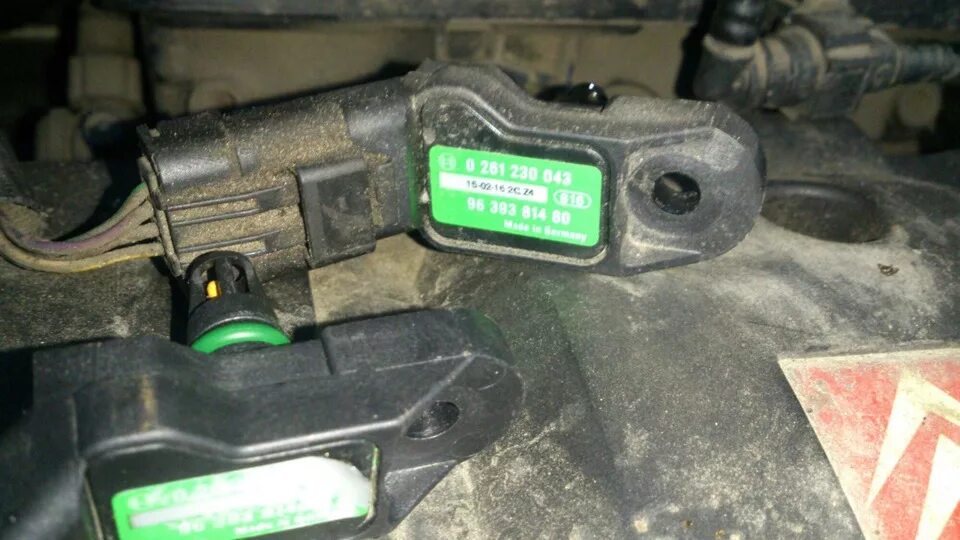 Заменил ДАД и Датчик детонации. - Citroen C4 (1G), 1,6 л, 2006 года своими рукам