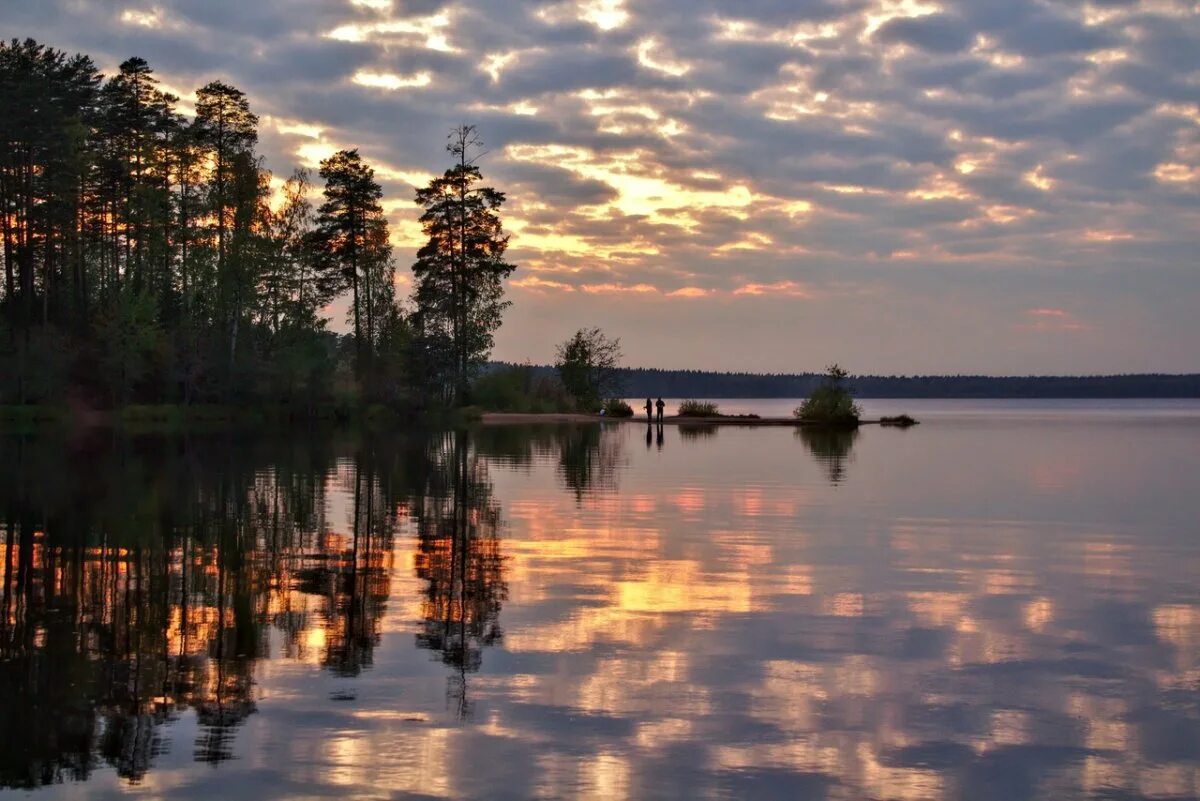 Святое озеро соловки. Озеро малые касли. Карьер котельники дзержинский. Нмлостолбннская пустынь. Озера карельского перешейка.
