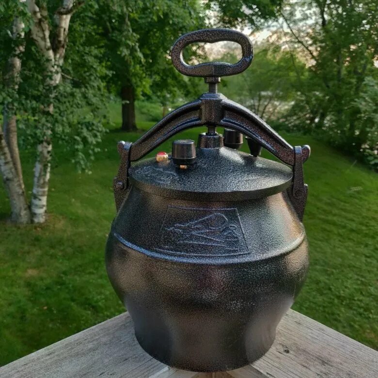 Афганский казан фото. Казанок с закручивающейся крышкой. Скороварка узбекская. Тажин скороварка. Восточная скороварка на мангал.