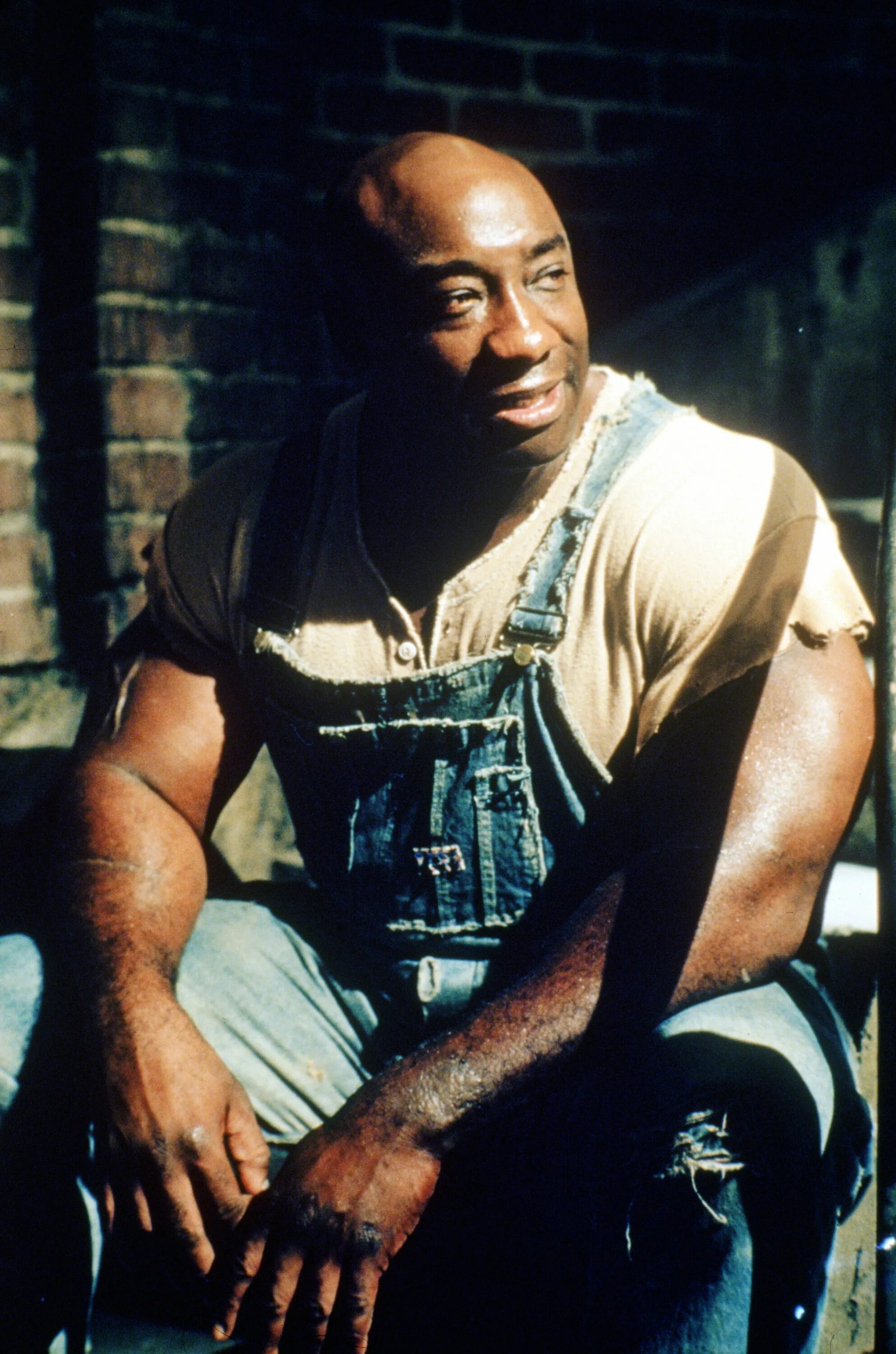 Актер зеленой мили джон. Джин кофи зелёная миля. Джон коффи. Майкл кларк дункан. Актер зеленой мили джон.