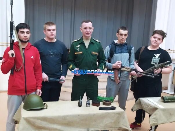 Пункт отбора на службу по контракту. Инструктор пункта отбора на военную службу по контракту. Пункта отбора зво. Медицинская служба вс рф. Военный санитарный инструктор.