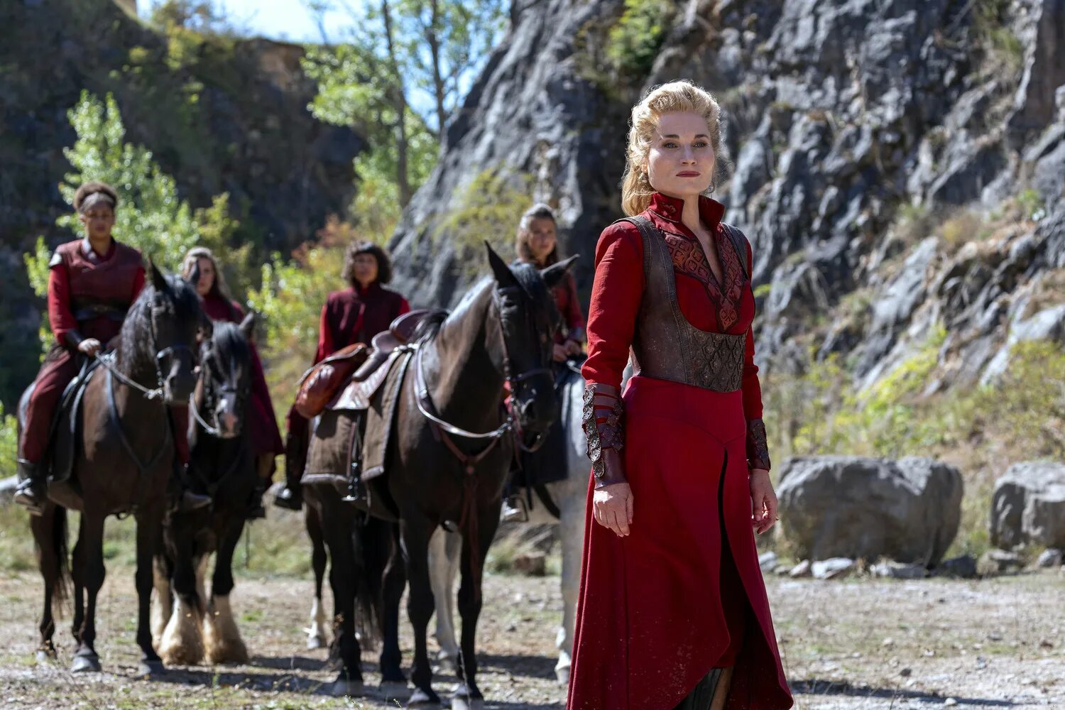 альваро морте колесо времени. колесо времени сериал кадры. кейт флитвуд колесо времени. колесо времени сериал с 2021 г. роберт джордан перекрестки сумерек азбука.