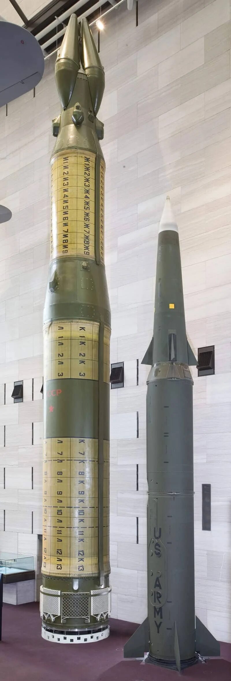 Ракета сс. Ракета РСД-10 Пионер. Пионер СС 20. РСД-10 ядерное оружие. Першинг 2.