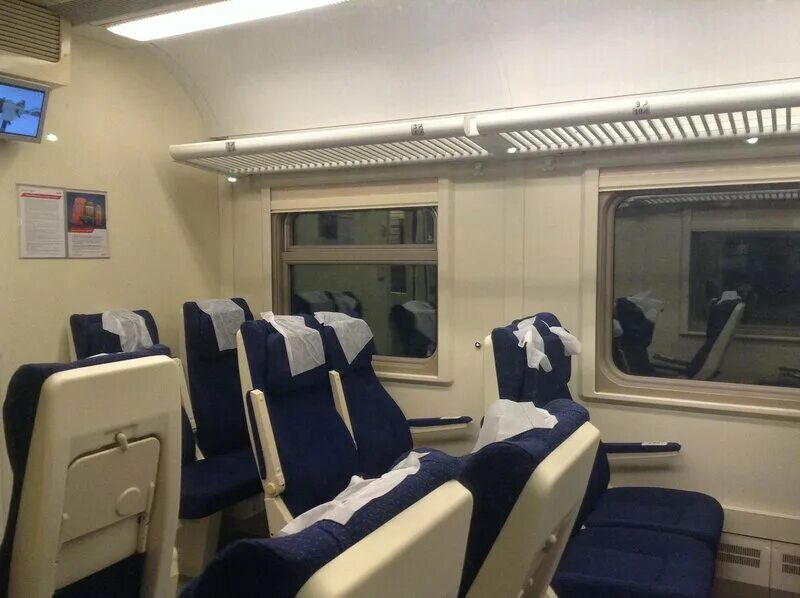 106я москва ярославль. фирменный поезд москва ярославль 102я. поезд 102 москва ярославль. поезд москва ярославль вагоны. поезд 102я москва ярославль.