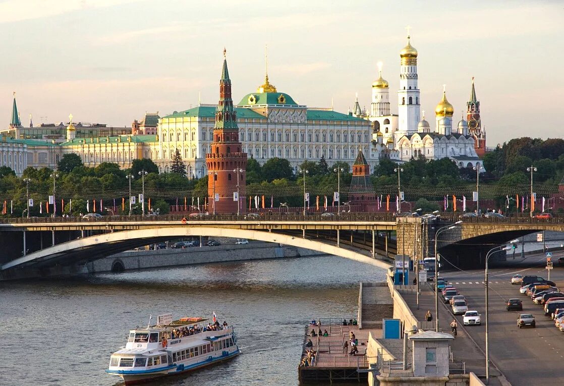 Москве а также санкт. Большой каменный мост Москва реки. Боровицкий мост Москва. Большой каменный мост, Москва, Берсеневская набережная. Большой каменный мост в Москве Щуко.