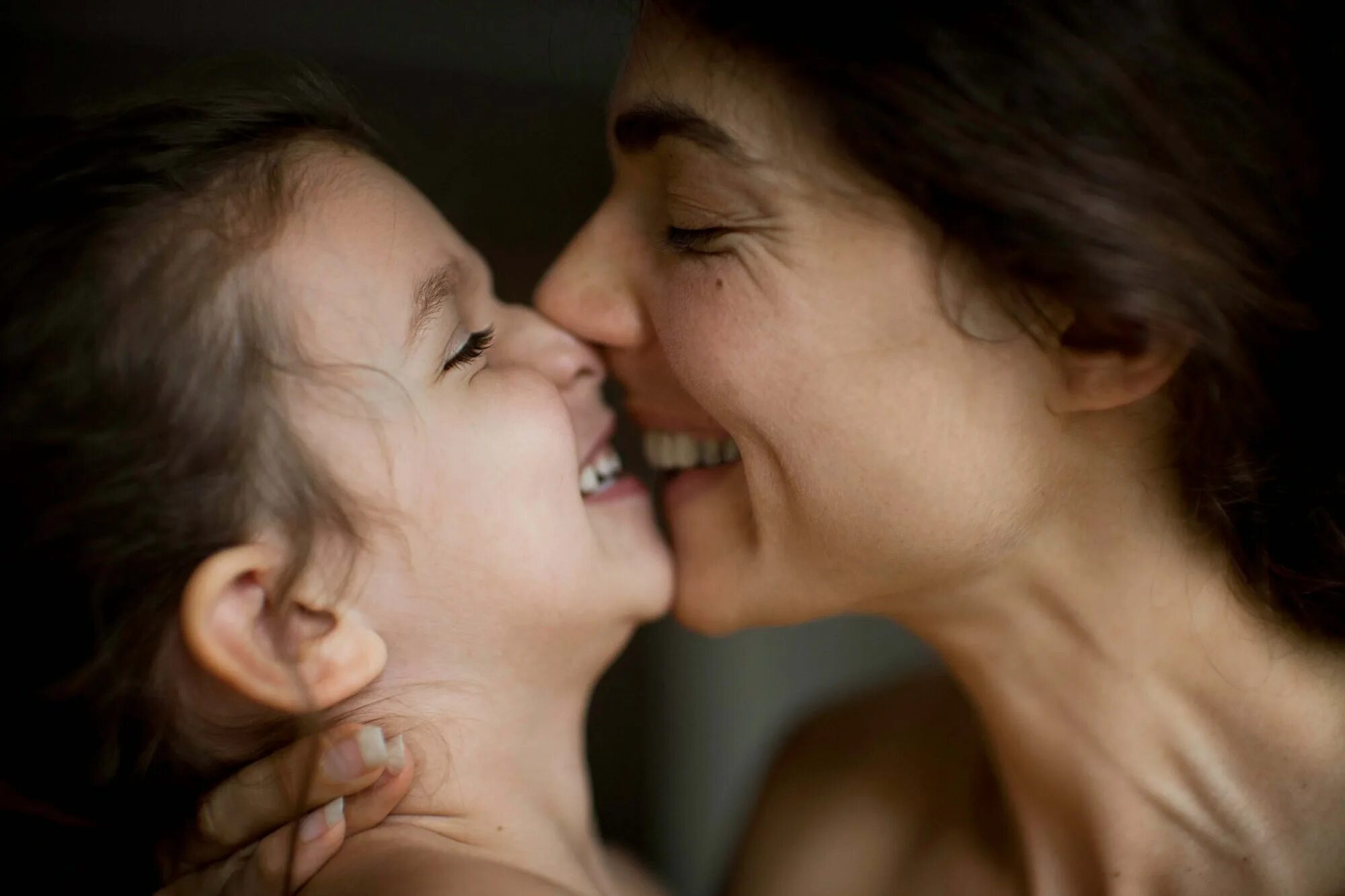 Элинор Каруччи. Фотограф Элинор Каруччи. Elinor Carucci mother. Мама картинки.