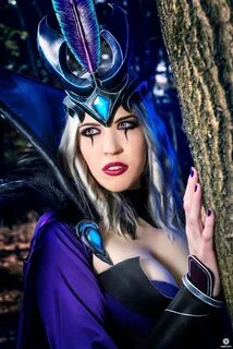 Ravenborn LeBlanc cosplay from League of Legends. 
