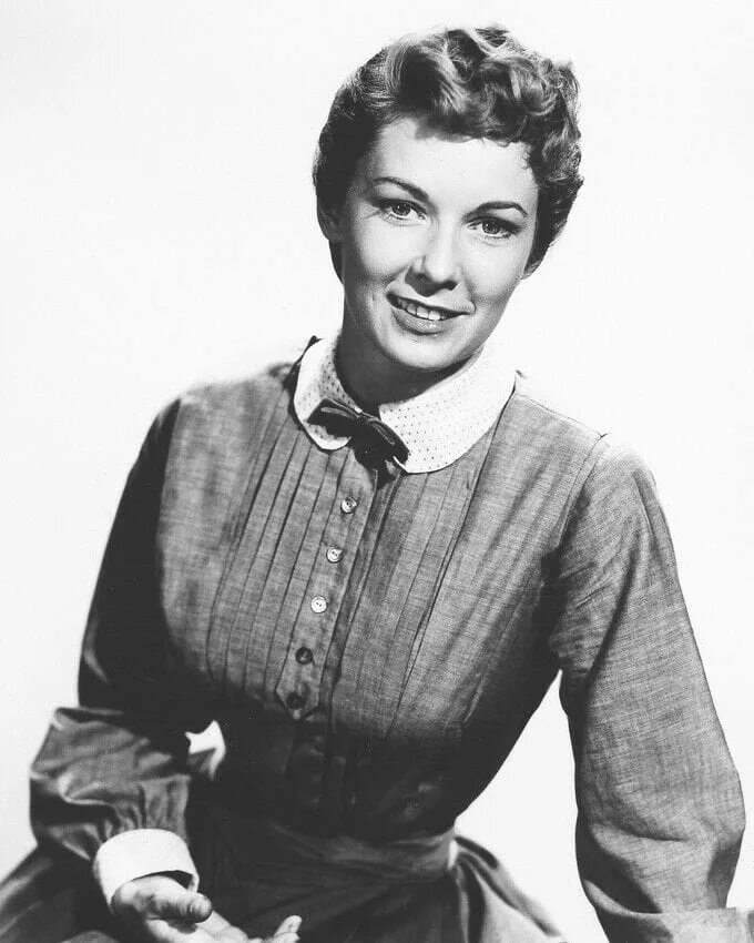 Vera photo. Vera photo. Vera photo. Vera photo. Vera lynn.