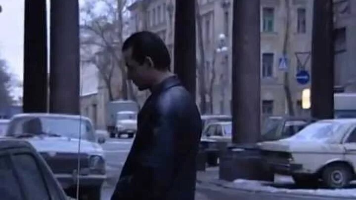 Бандитский петербург толстовский дом кадр. Бандитский петербург особняк. Бандитский петербург город. Дом бандитский петербург. Челищев бандитский петербург.