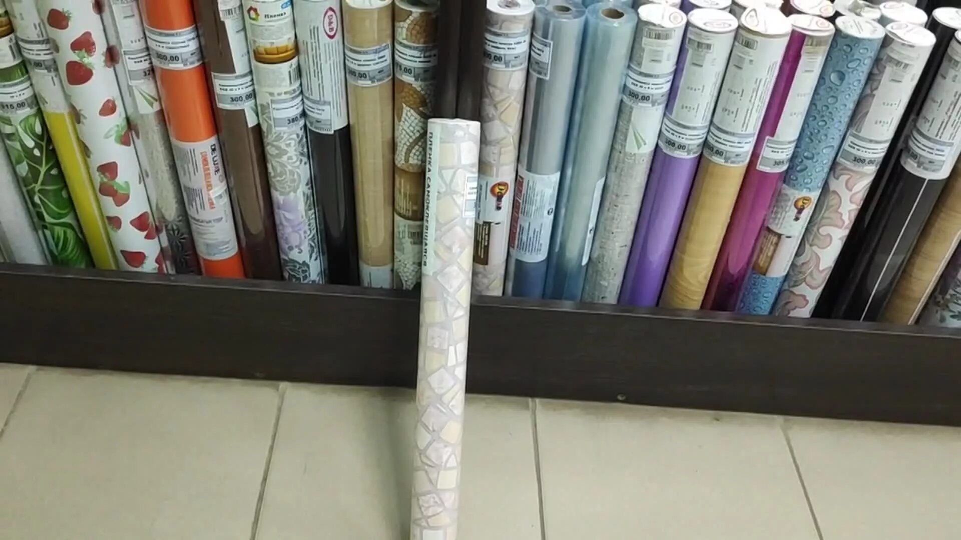 Пленка самоклеющаяся 0. Самоклеящаяся пленка 45см*8м жадеко/атлант. Пленка самокл dekoron 8м/45см pt 010 (7016) однотон х. Пленка самоклеящаяся 80 мкм желтая. Клеющая плёнка зеленая.