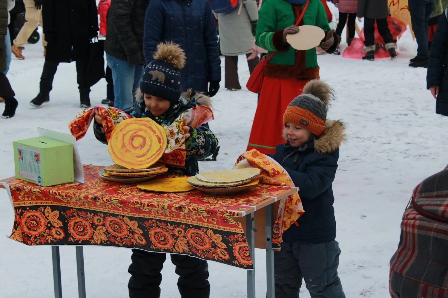 Масленичная неделя новости. Масленица Нижегородская ярмарка. Масленица традиции. Масленица ярмарка. Современная Масленица.