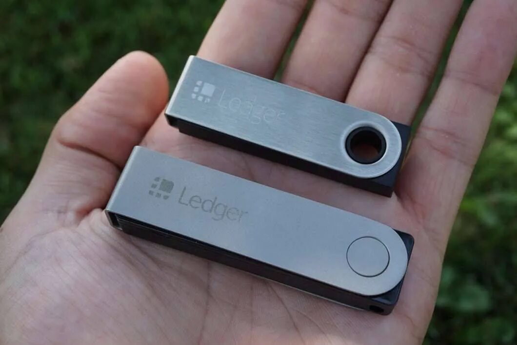 Ledger Nano s. Leger Nano x. Ledger Nano х. Криптовалютный кошелек Ledger Nano x.