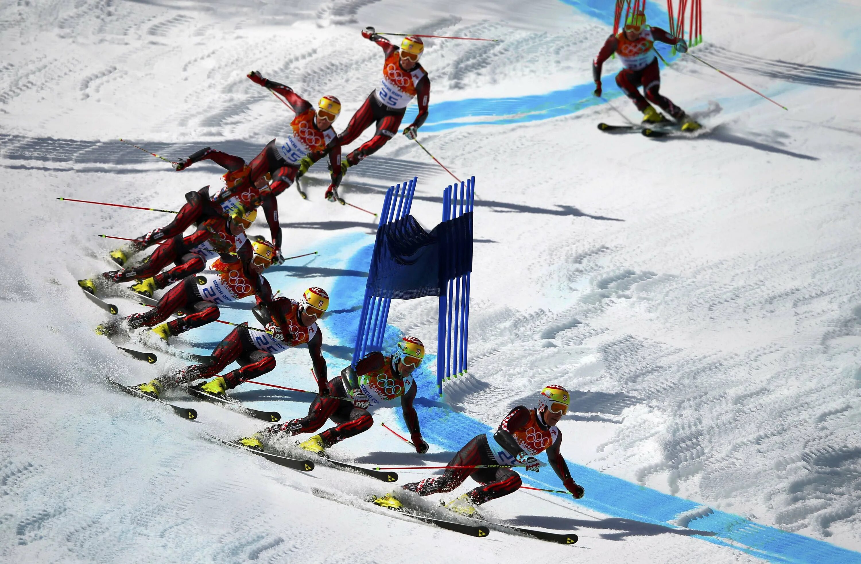 Лыжный спорт в олимпийском движении. Лыжный спорт слалом. Слалом (горнолыжный спорт). Лыжи для слалома. Гонки на лыжах с горы.