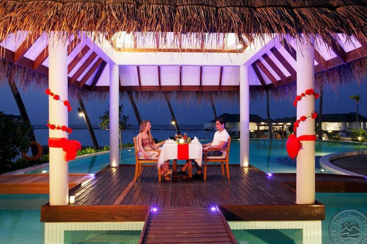 Centara grand island resort. Мальдивы отель Сентара. Kagi Maldives Spa Island Resort 5*. Centara Grand Island Resort & Spa 5*. Мальдивы Мале Centara Grand Island Resort & Spa Maldives 5*.