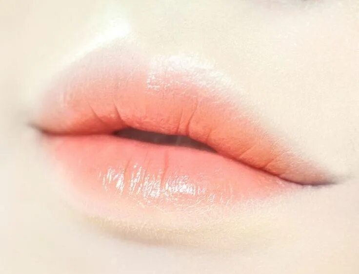 Форма половых губ персик щавель фото. Губы Эстетика. Губы без помады. Губы без помады красивые. Персиковые губы.