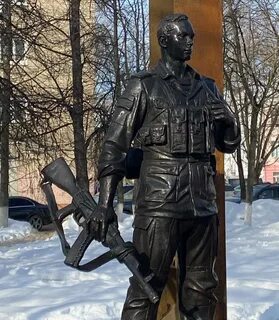 Памятник ветеран