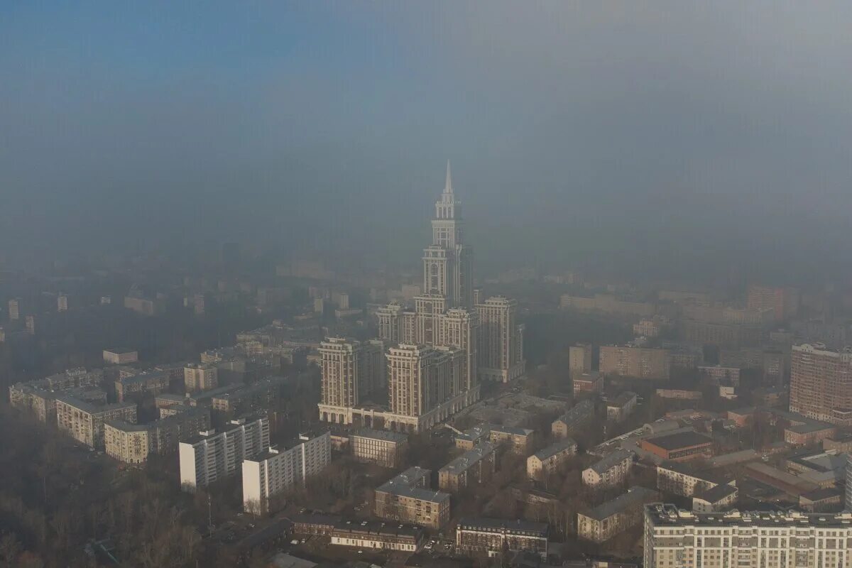 Туман в Москве 2022. Сильный туман в Москве. Туман накрыл Москву. Туман МСК 2021 Северное Тушино. Туман после ковида