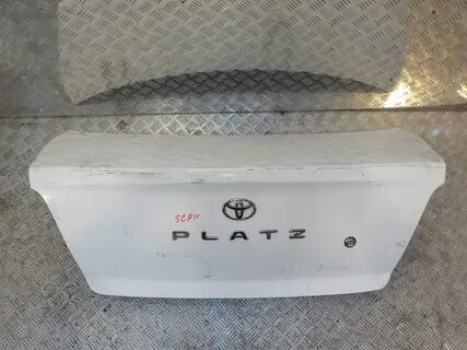 Toyota крышка багажника