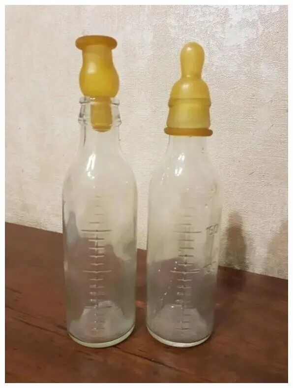 Соска на бутылку купить. Бутылочка стеклянная для кормления 200 мл. Советские детские бутылочки. Советские бутылочки для кормления новорожденных. Бутылочки с Советской соской.