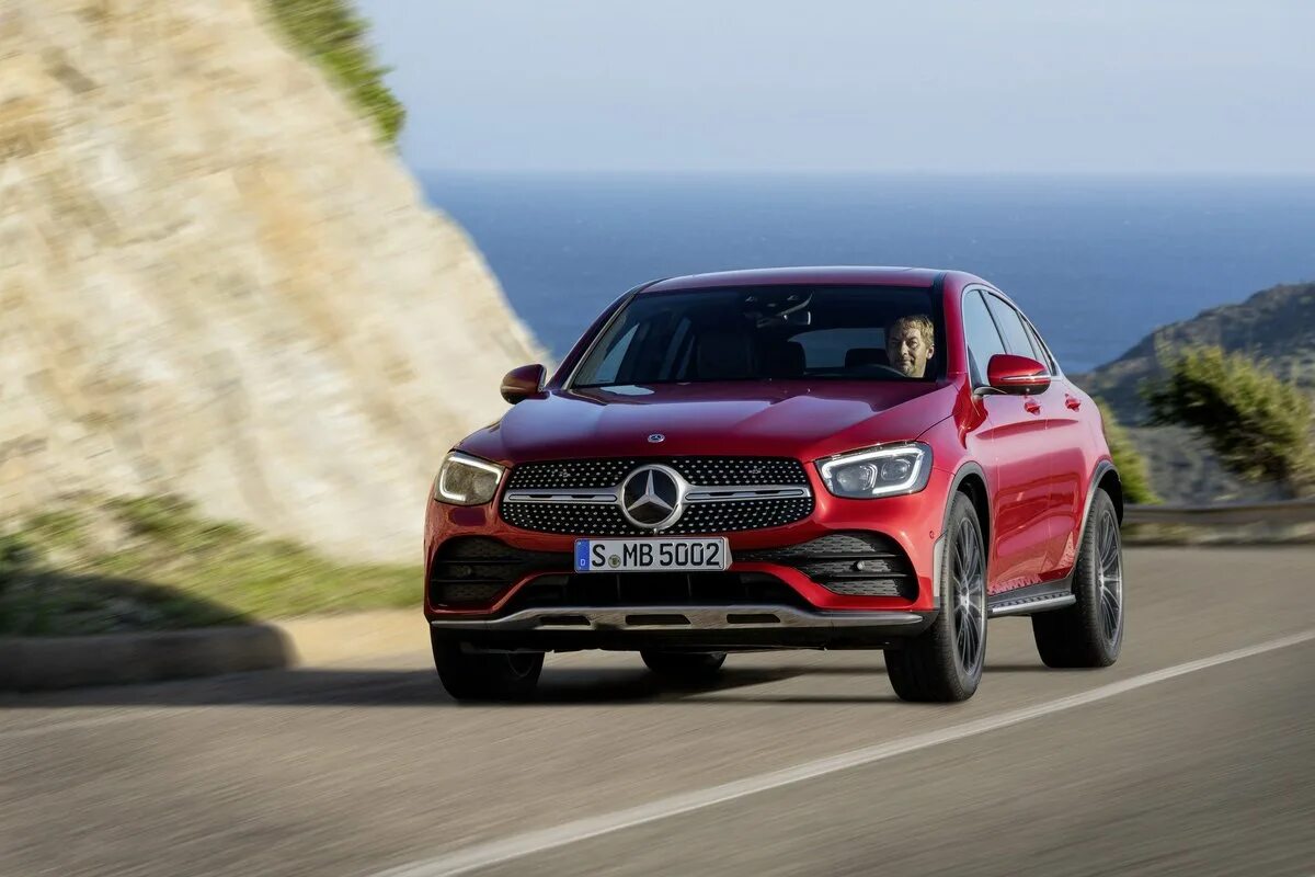 Mercedes coupe 2024. Мерседес кроссовер GLC 2020. Mercedes Benz GLC купе 2020. Mercedes-Benz GLC Coupe i (c253). Мерседес GLC купе 2020.