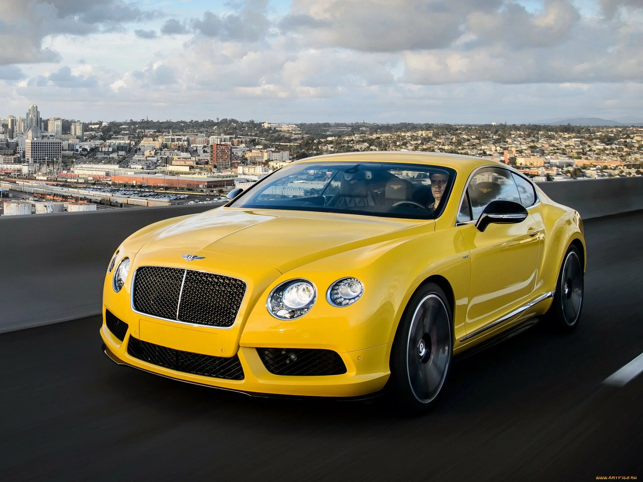 Бентли Континенталь gt желтая. Бентли Континенталь 2022 жёлтая. Bentley Continental gt желтый. Желтая Бентли Континенталь 2020.