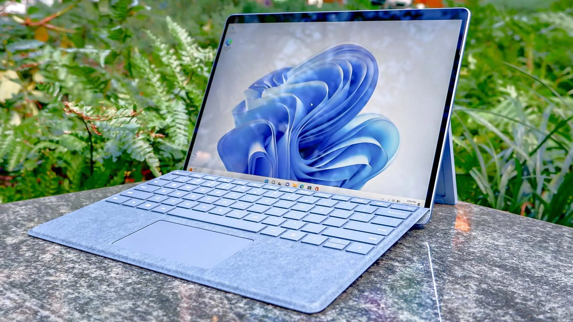 Surface pro 9 обзор. Microsoft surface pro 9. surface pro 9 sapphire. майкрософт сурфейс 3. microsoft surface pro 9 graphite.