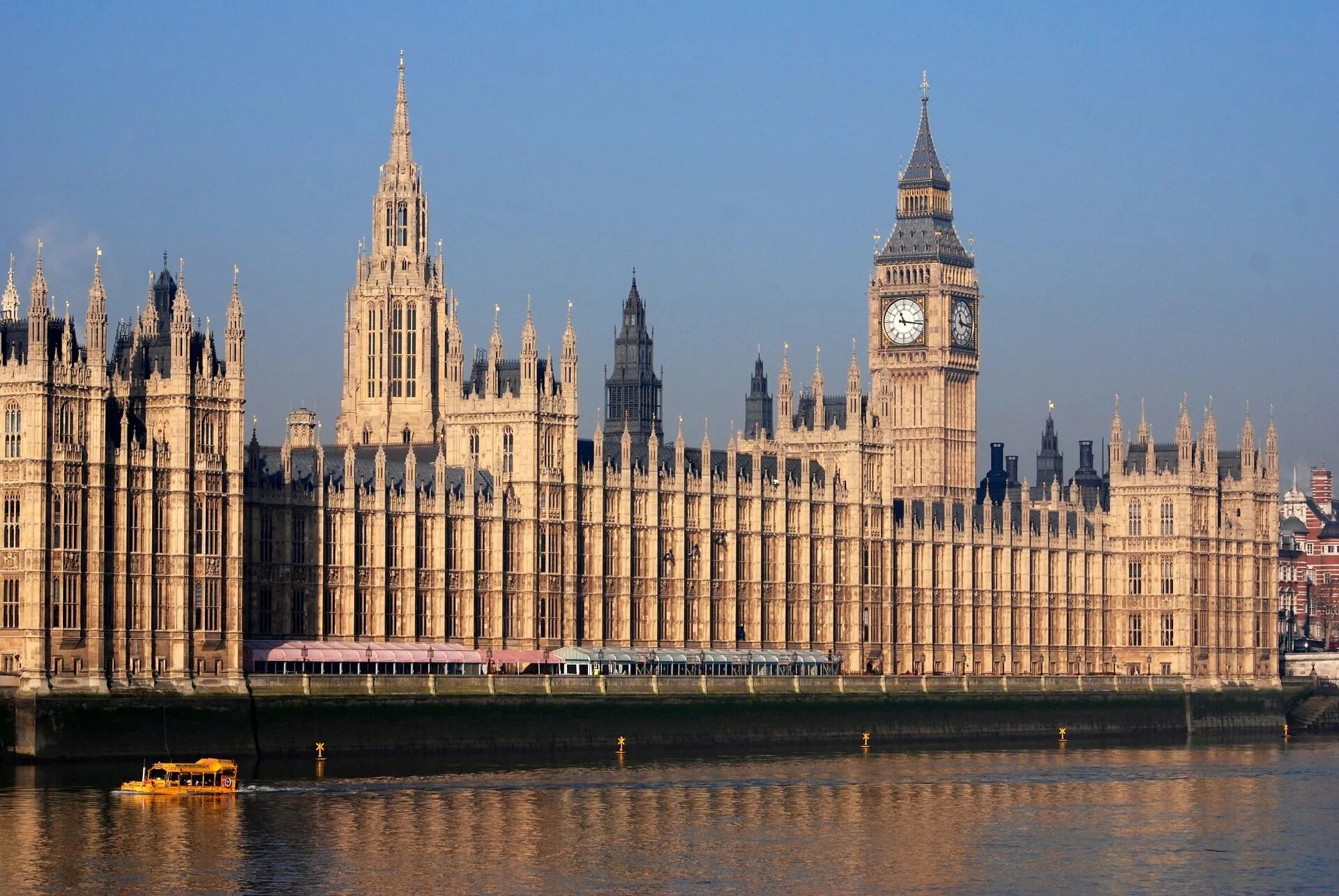 Вестминстерский дворец, лондон. Houses of parliament in britain. Вестминский дворец лондон. Houses of parliament в лондоне. Парламент великобритании.