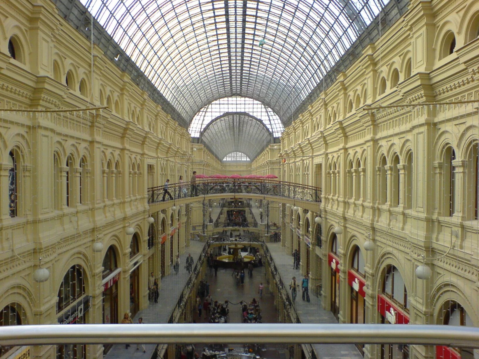 Верхние торговые ряды в москве год. Верхние торговые ряды ГУМ 1889 1893 гг н.а Померанцев в Москве. ГУМ Архитектор Померанцев. Торговые ряды на красной площади (ГУМ). Верхние торговые ряды ГУМ 19 век.