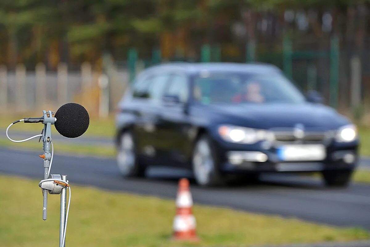 Звон машины. Шумовая машина. Шум от автомобиля. Шумные авто. Шумовые машины для озвучания.