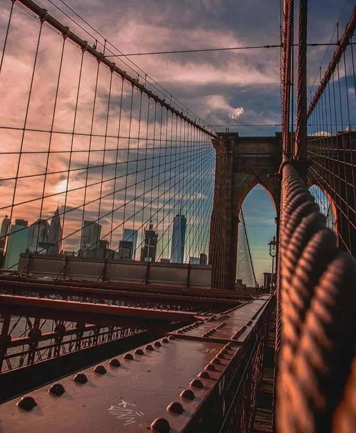 Бруклин мост. Бруклин мост Нью-Йорк. Нью Йорк Эстетика Бруклинский мост. Бруклинский мост Нью-Йорк закат. Эмпайр-Бэй Бруклинский мост.