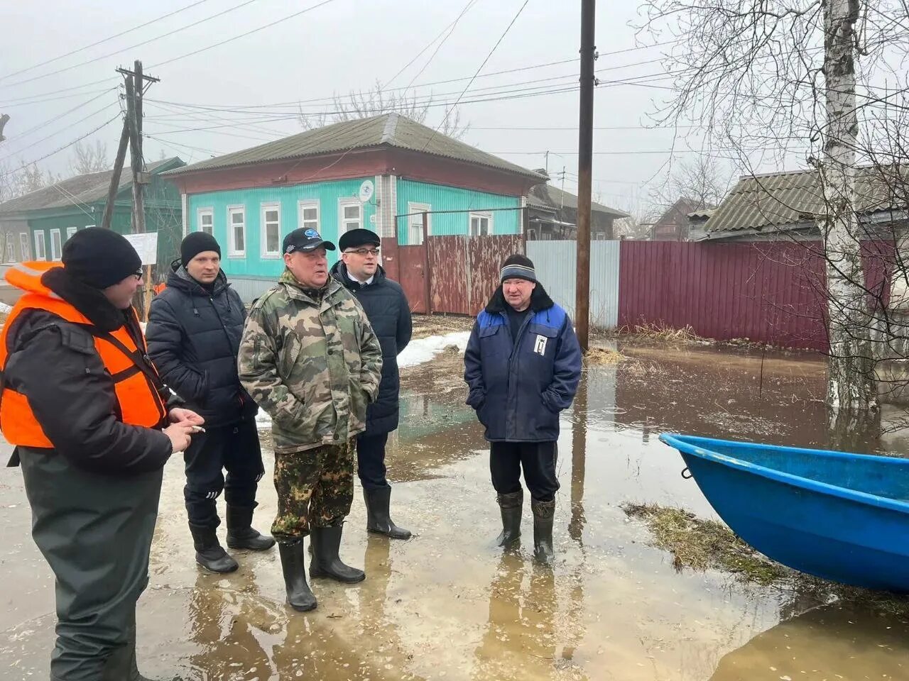 Паводок. Половодье в Петровске. Петровск Саратовской области подтопления. Паводок в Петровске Саратовской области.