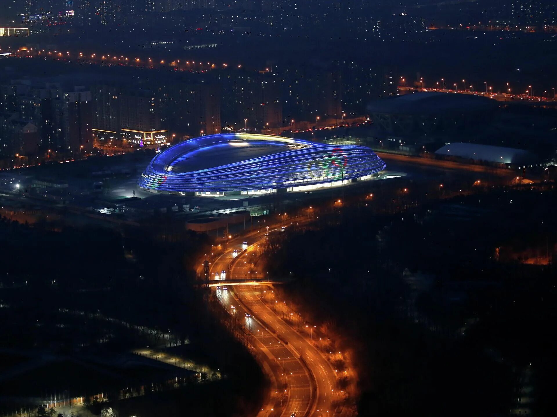 Национальный конькобежный стадион Пекин. Ледовый дворец в Пекине. Беговой стадион Пекин. Ковид 2022 году